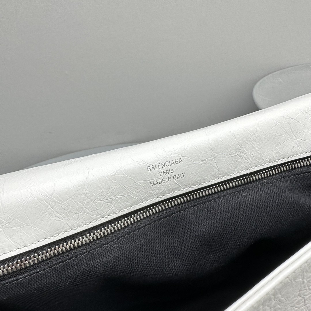 발렌시아가 여성 숄더백 화이트 (라지)