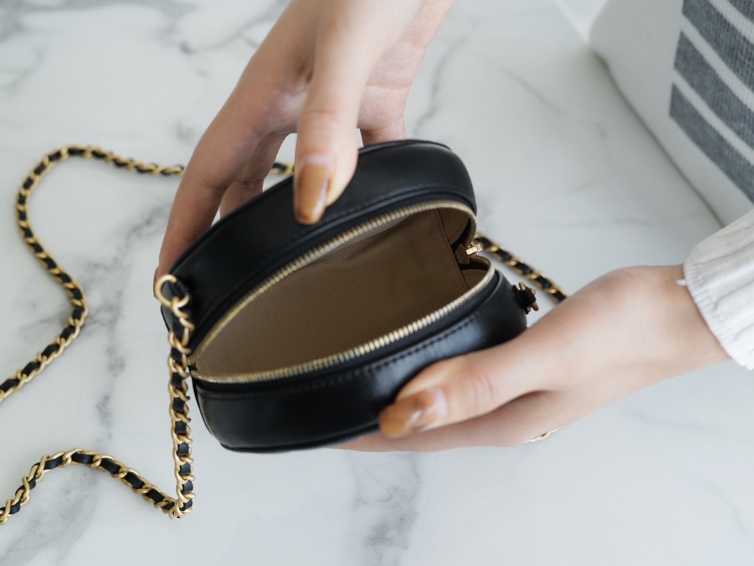 샤넬 골드볼 동그리백 탬버린백 블랙 금장 (팬더샵)