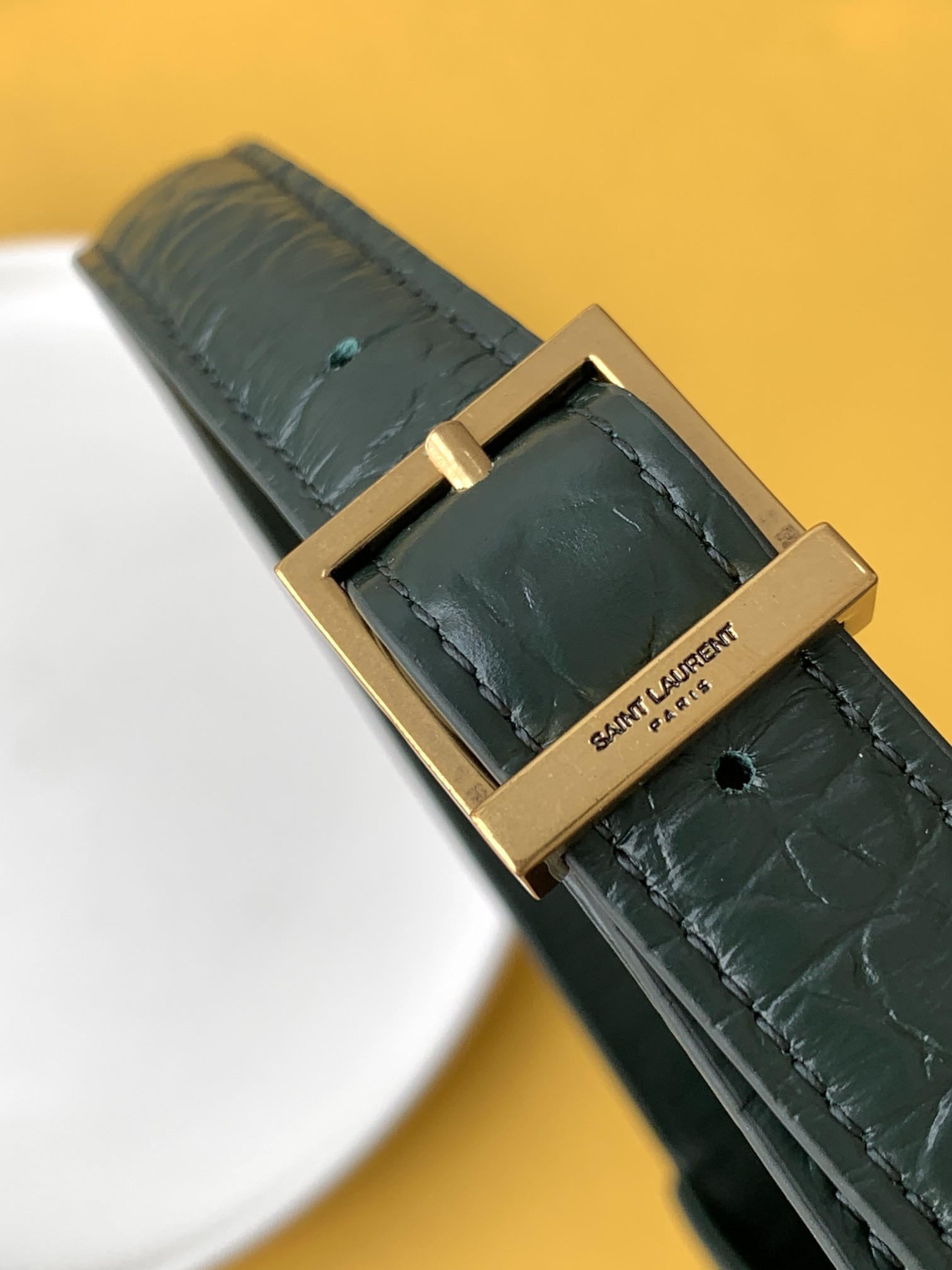 세인트로랑 LE 5A7 크로커다일 엠보스드 샤이니 레더 호보백 (다크그린)