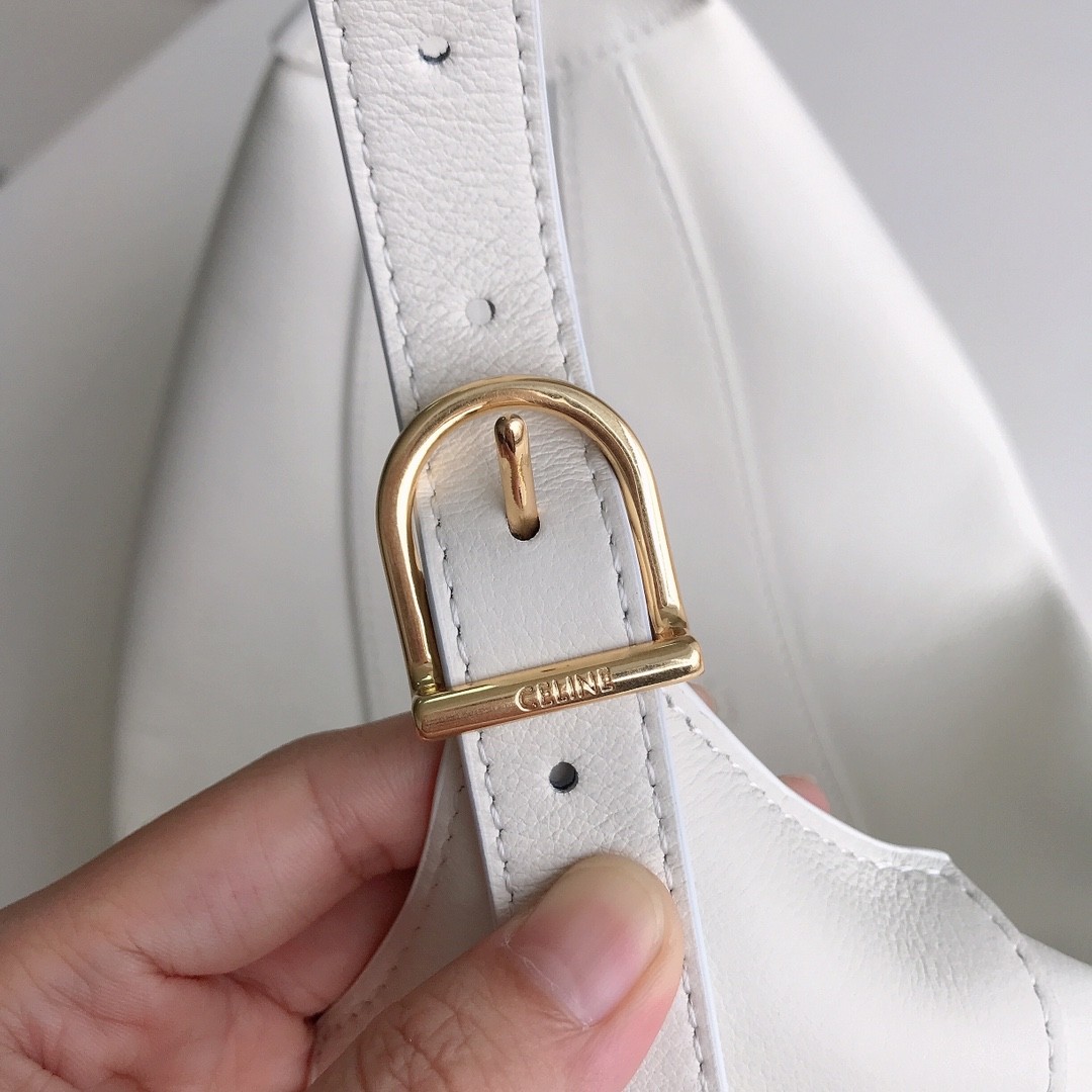 [CELINE-셀린느] 셀린느 셔플 카프스킨 로미 호보백