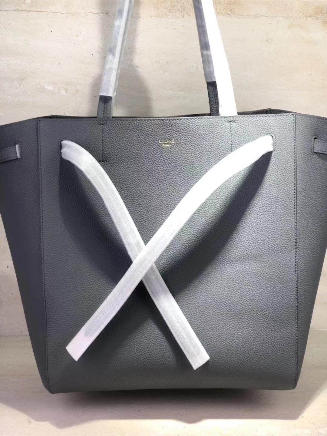 [CELINE-셀린느]  미디엄 카바스 팬텀 - 소프트 그레인 카프스킨 그레이