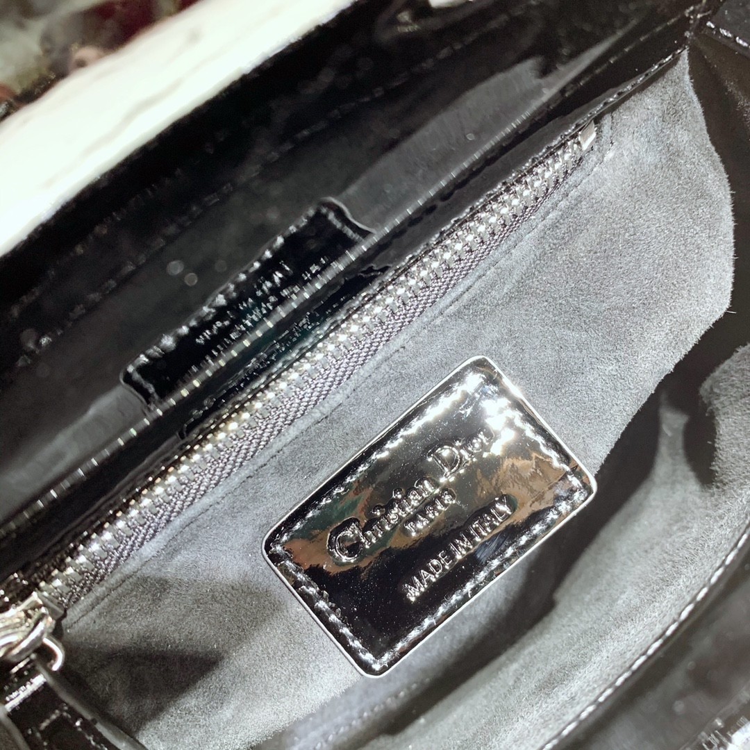 디올 레이디백 미니 페이던트 금장 (블랙)