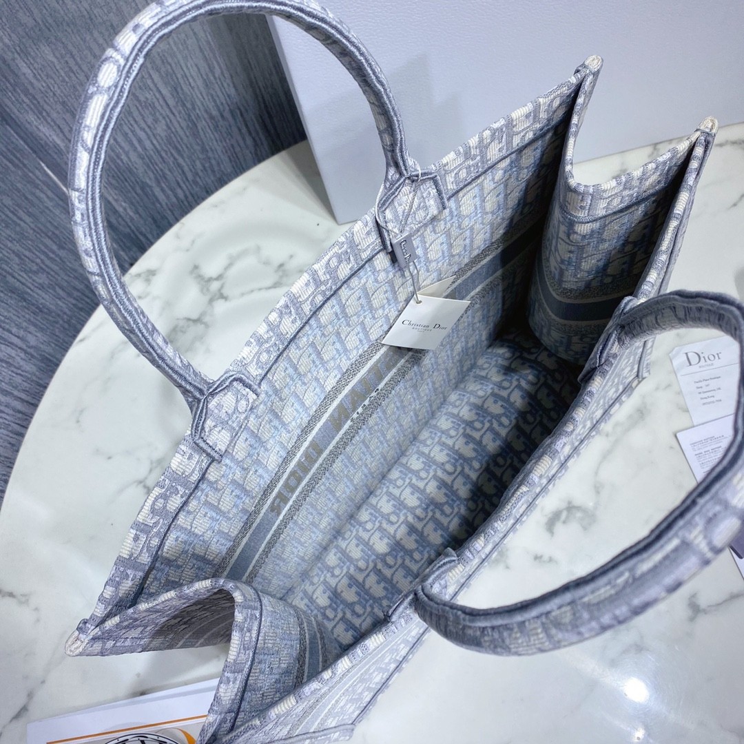 디올 북토트 오블리크 라지 (그레이)