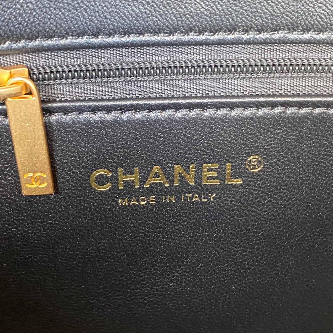 샤넬 CC 램스킨 플랩백 금장 미듐 (블랙)