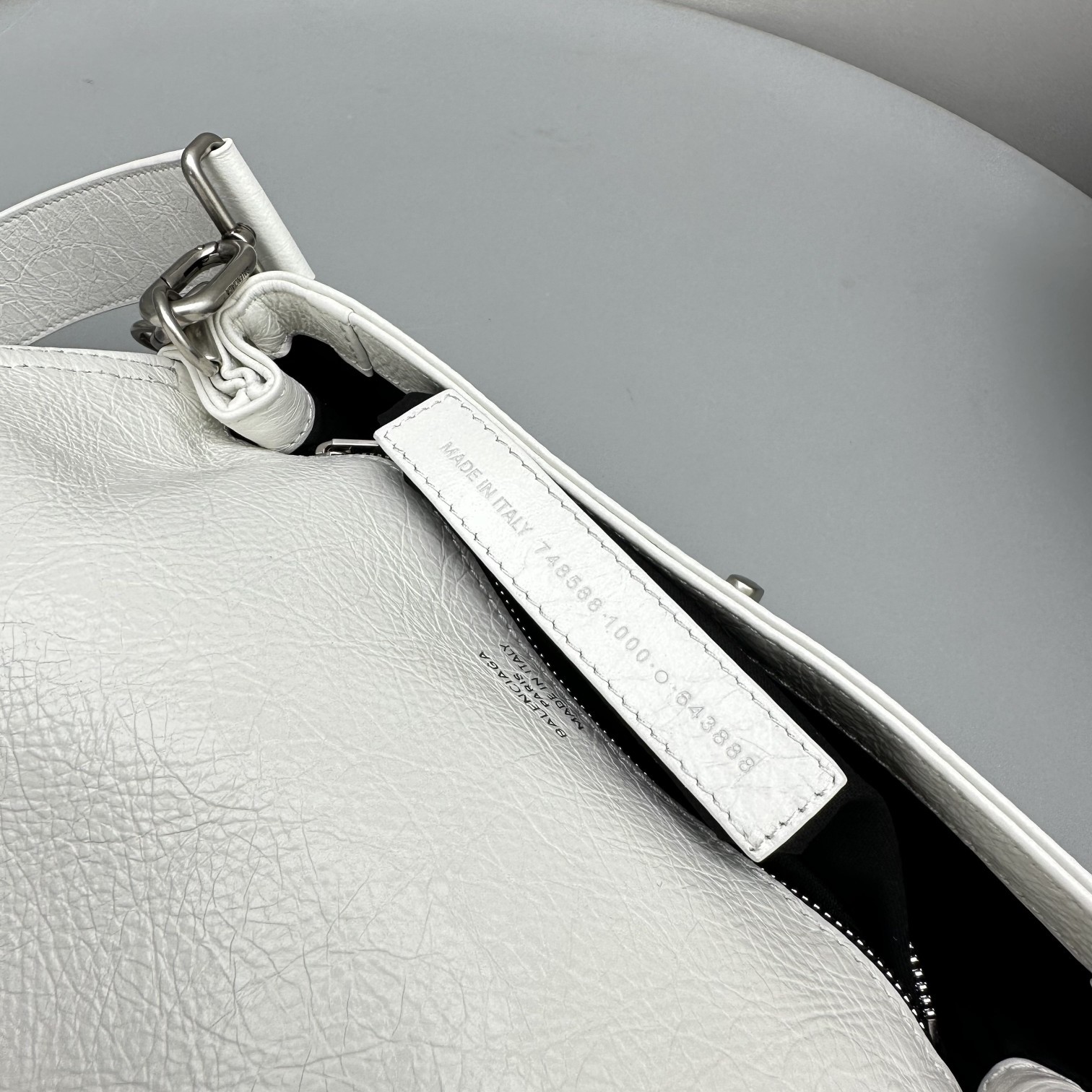 발렌시아가 BB 소프트 스몰 크로스백