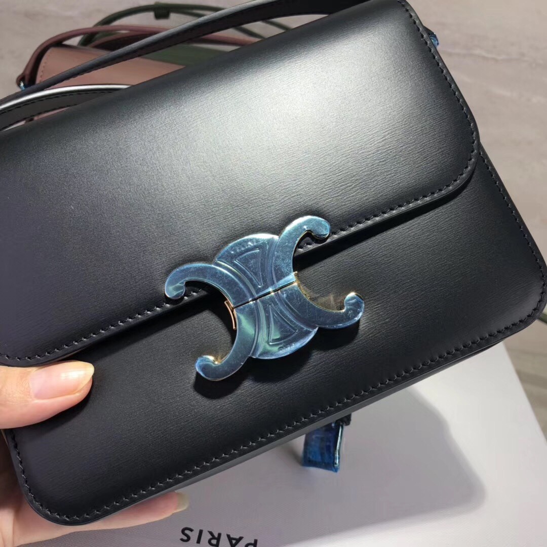 셀린느 트리오페 샤이니 숄더백