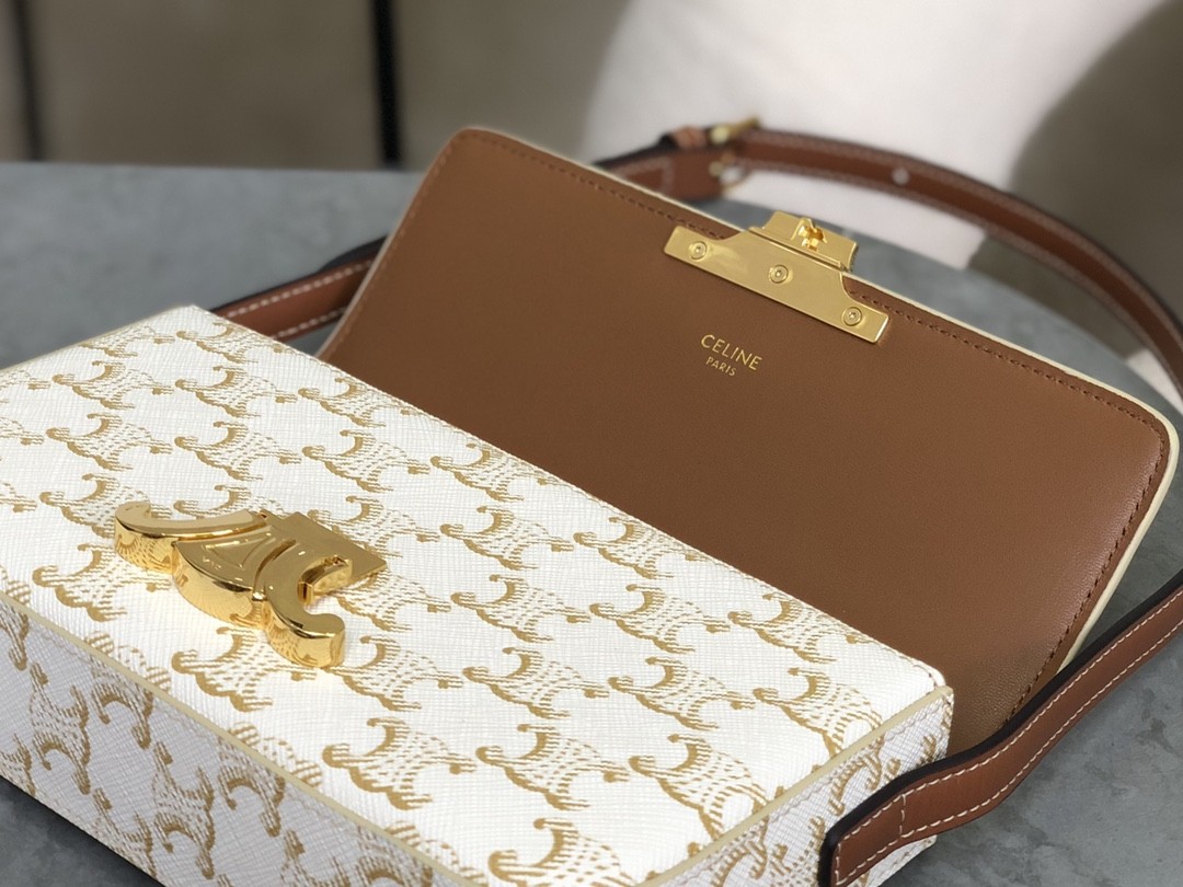 [CELINE-셀린느]  클로드 숄더백 - 트리옹프 캔버스 & 카프스킨 화이트  [백경]