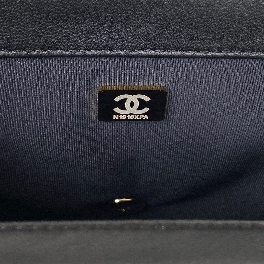 샤넬 주사위 이니셜 플랩백 스몰 (블랙)