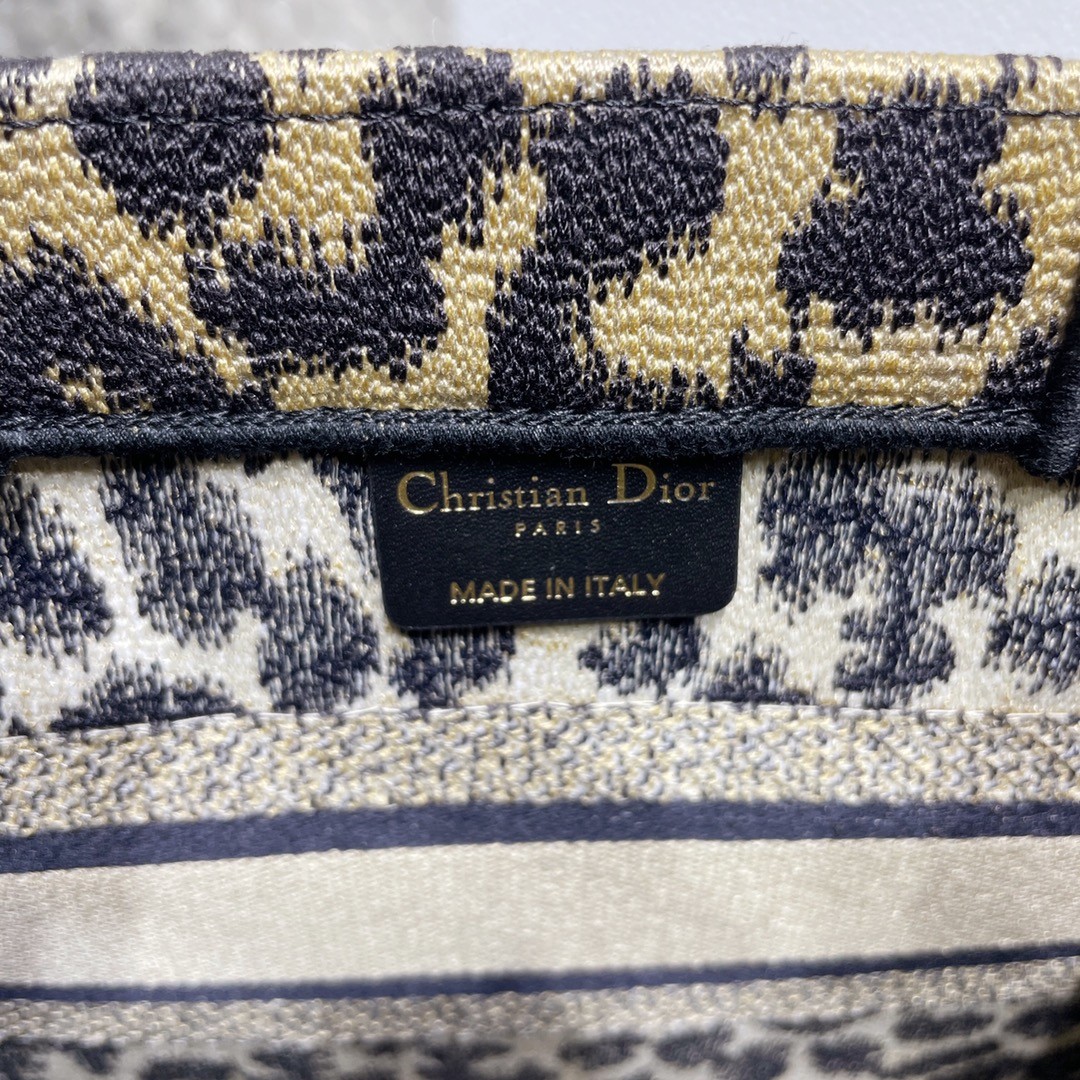 디올 북토트 레오파드 스몰 (베이지)