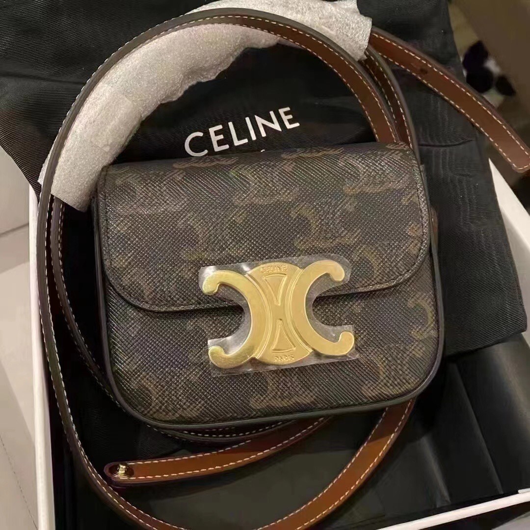 [CELINE-셀린느] 미니 클로드 - 트리옹프 캔버스 & 카프스킨 탠