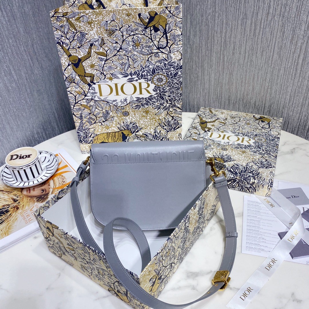 디올 BOBBY 백 미듐 (그레이)