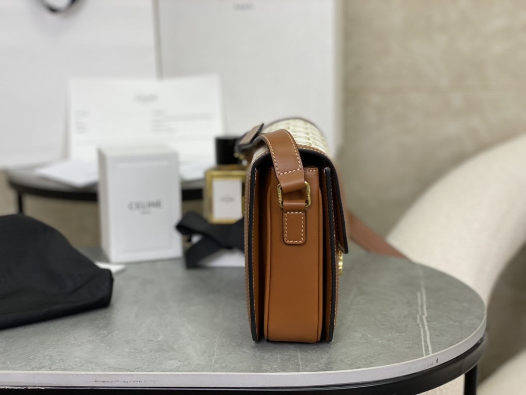 [CELINE-셀린느] 셀린느 엔벨로프백 트리옹프 캔버스 화이트 탠  [백경]