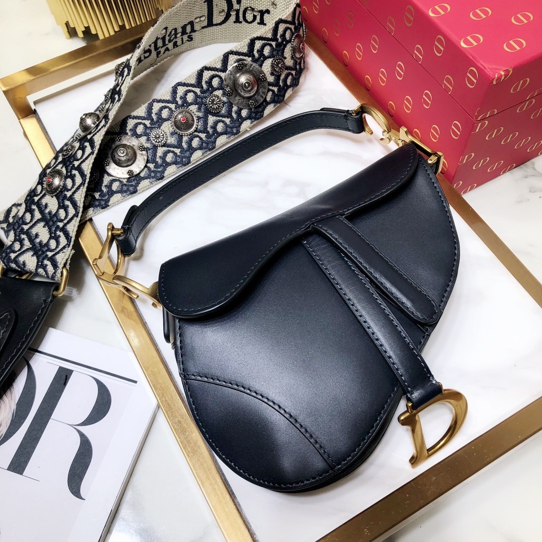 디올 새들백 미니 (블랙)