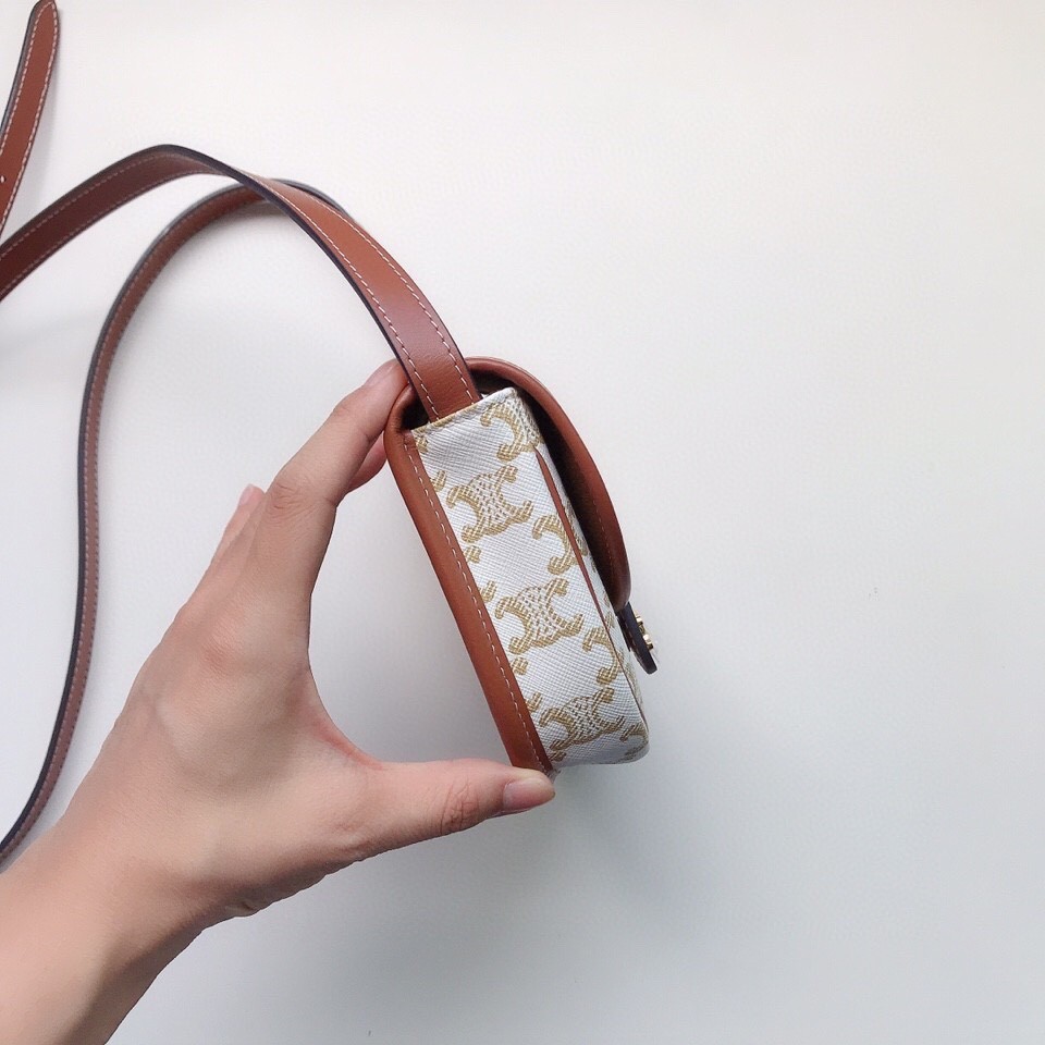 [CELINE-셀린느] 미니 베사체 - 트리옹프 캔버스 & 카프스킨 화이트