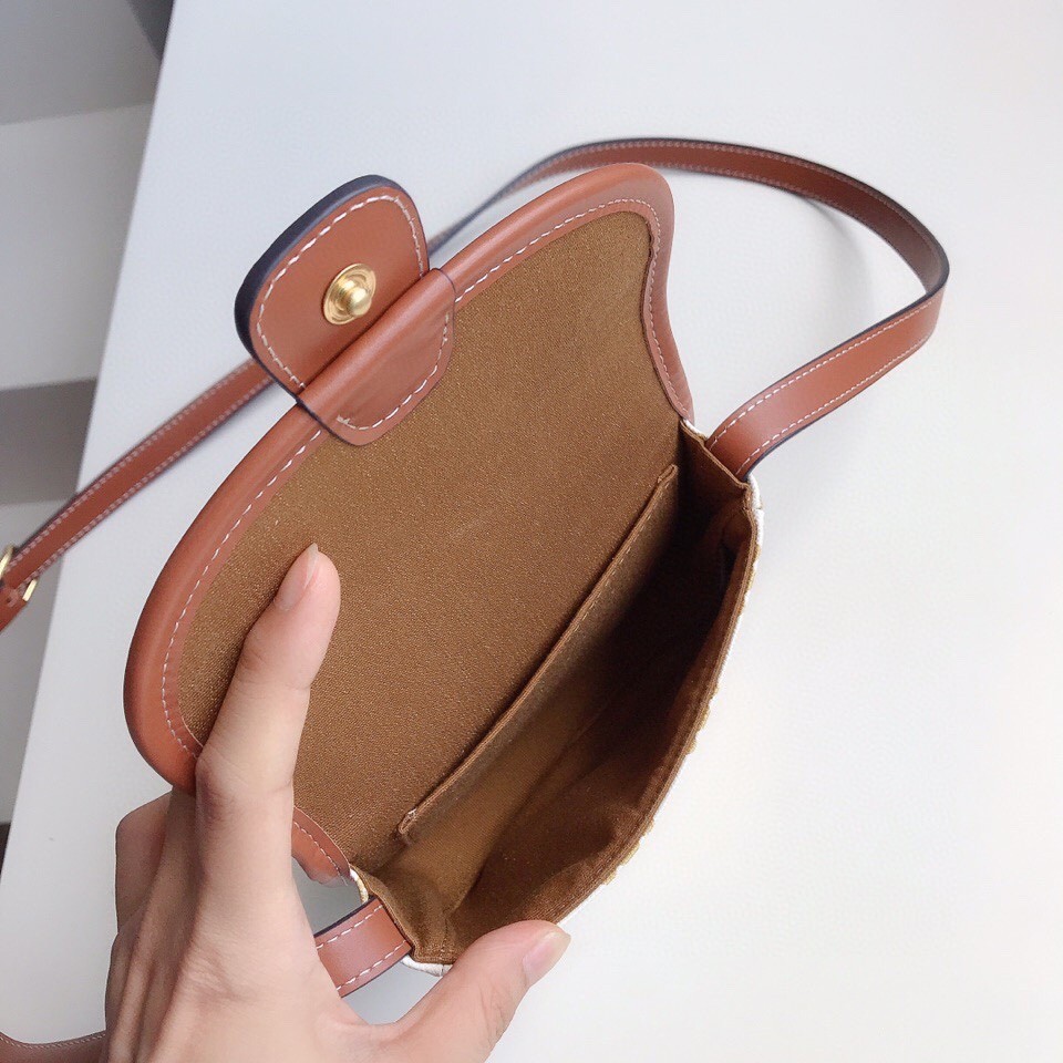 [CELINE-셀린느] 미니 베사체 - 트리옹프 캔버스 & 카프스킨 화이트