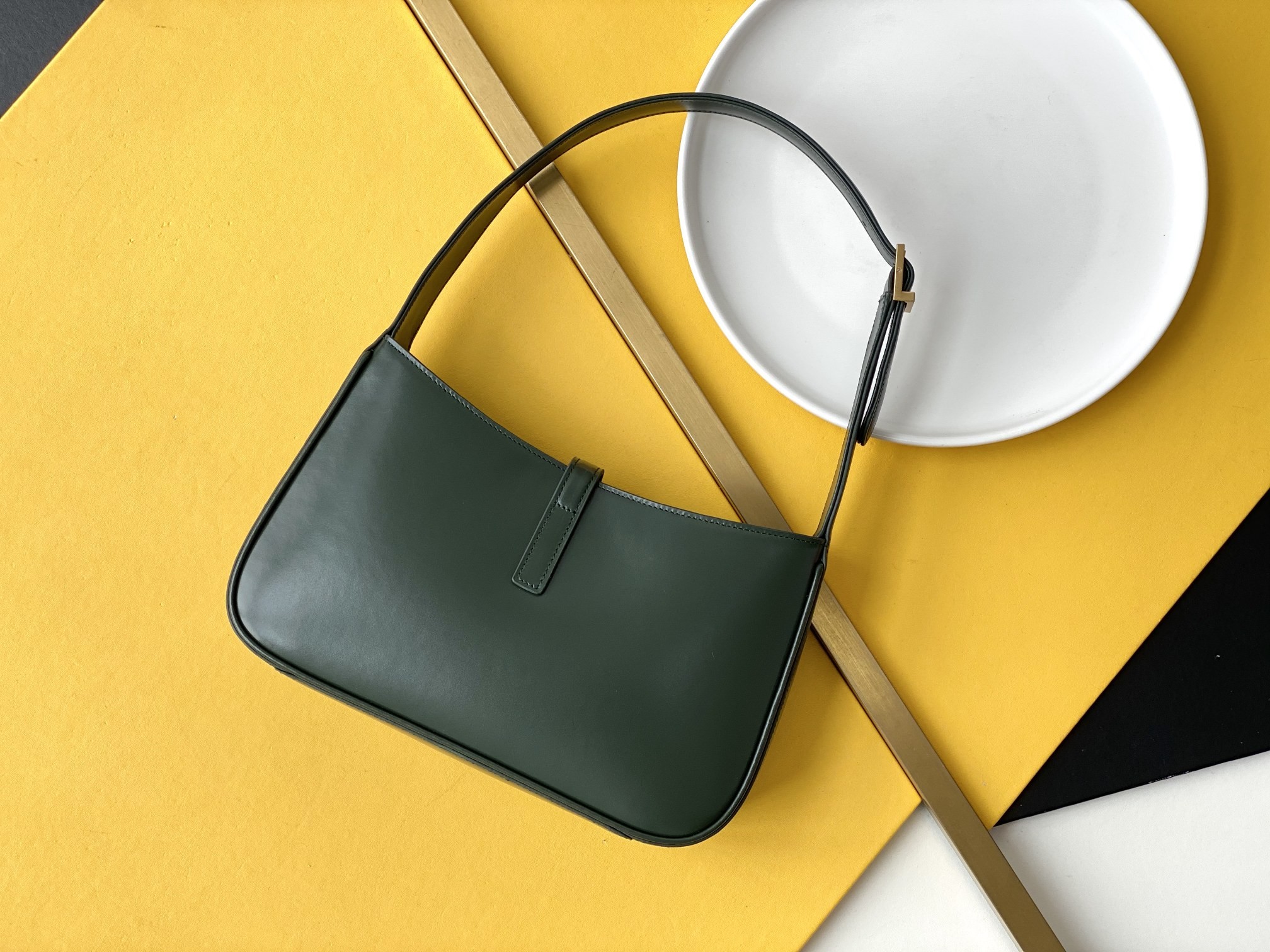 세인트로랑 맨하탄 숄더백 딥그린 (25cm)