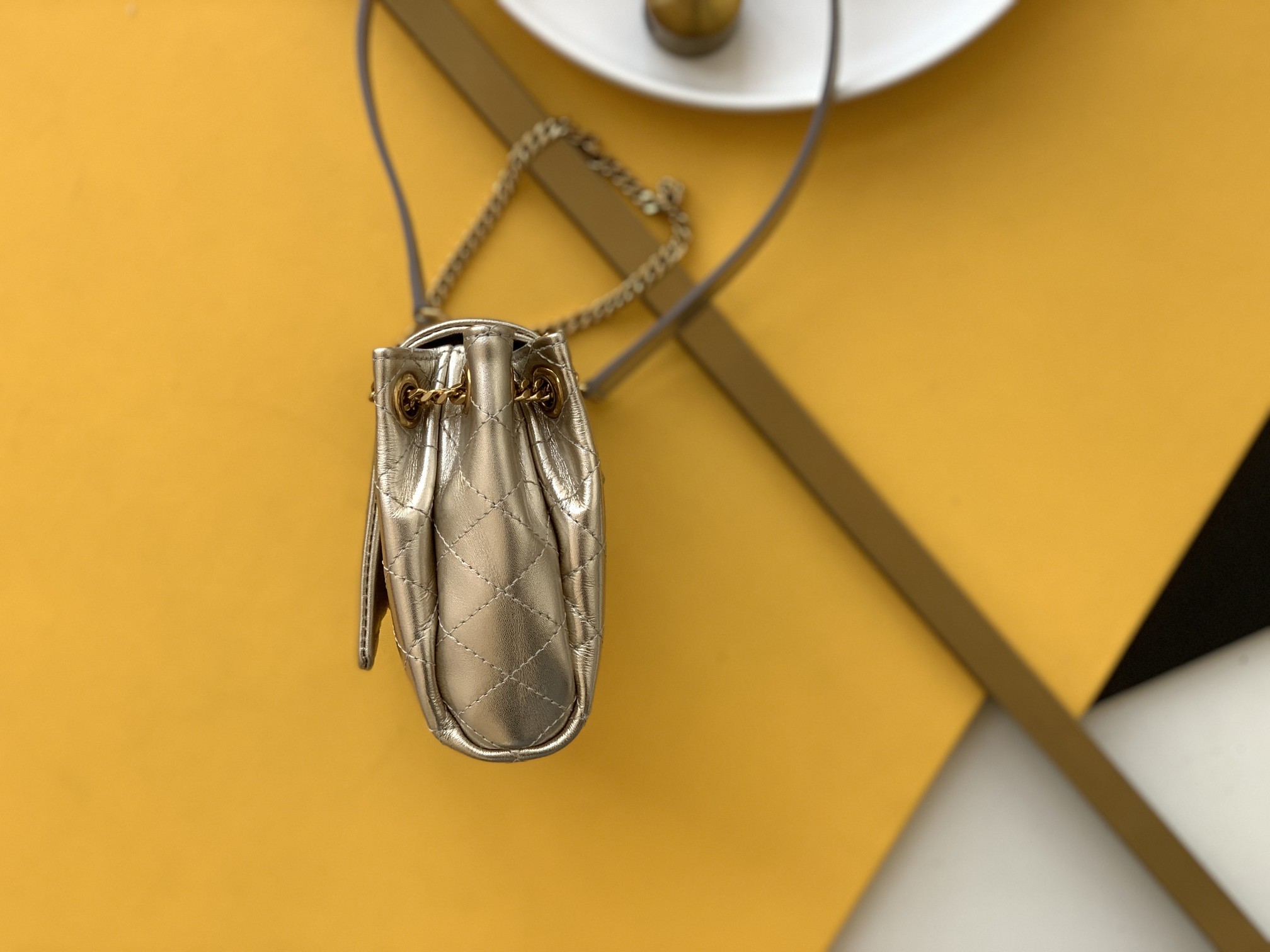 세인트로랑 노리타 체인 램스킨 숄더백 (골드)