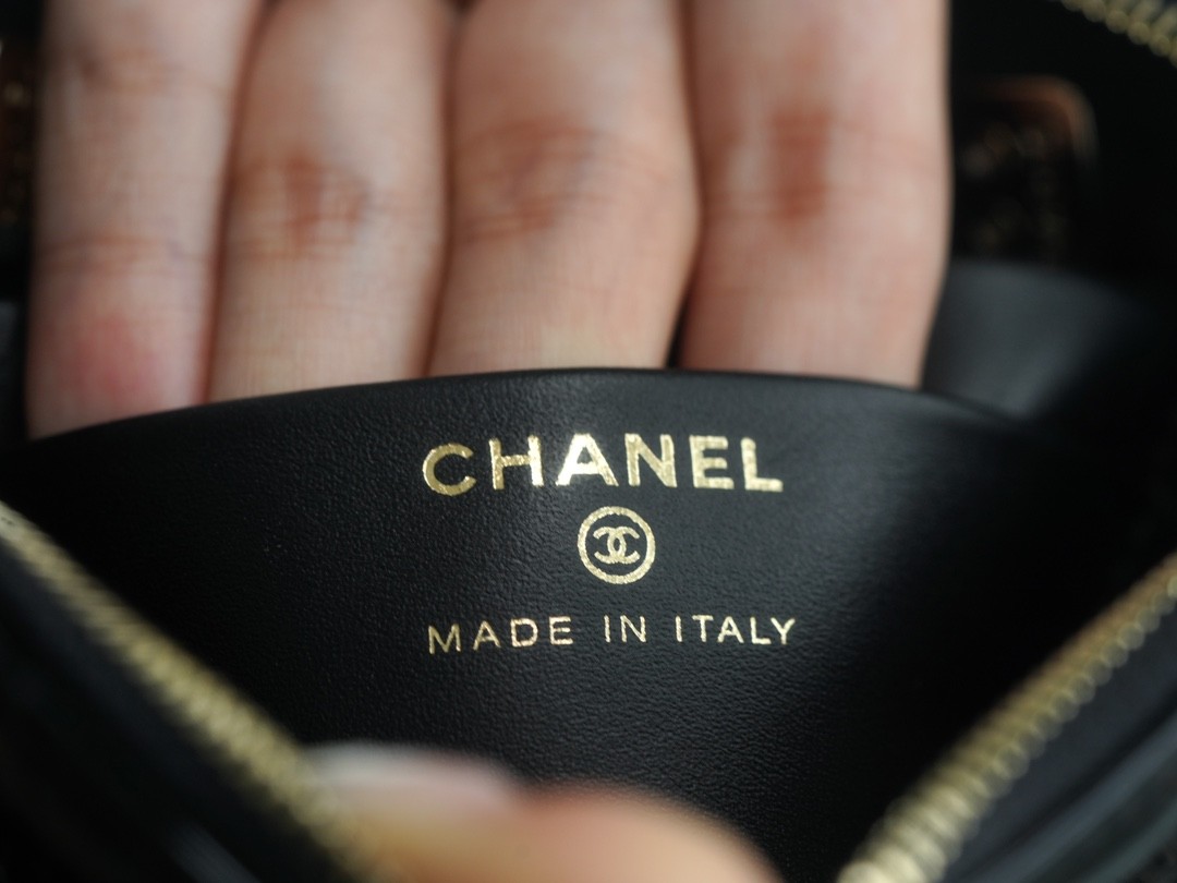 샤넬 23P 페이던트 퀄팅 미니백 (팬더샵)