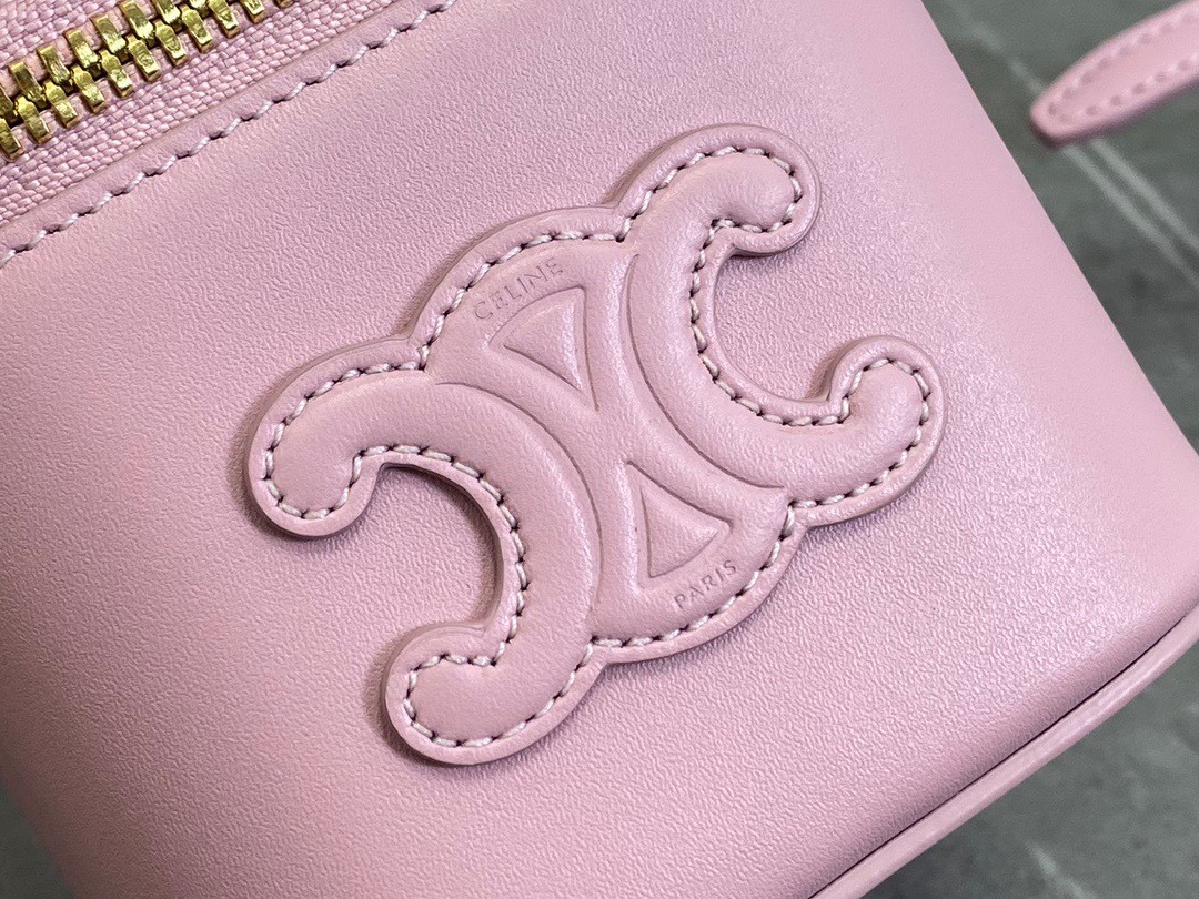 [CELINE-셀린느] 미니 퀴르 트리옹프 배니티 케이스 - 부드러운 카프스킨 핑크 [백경]