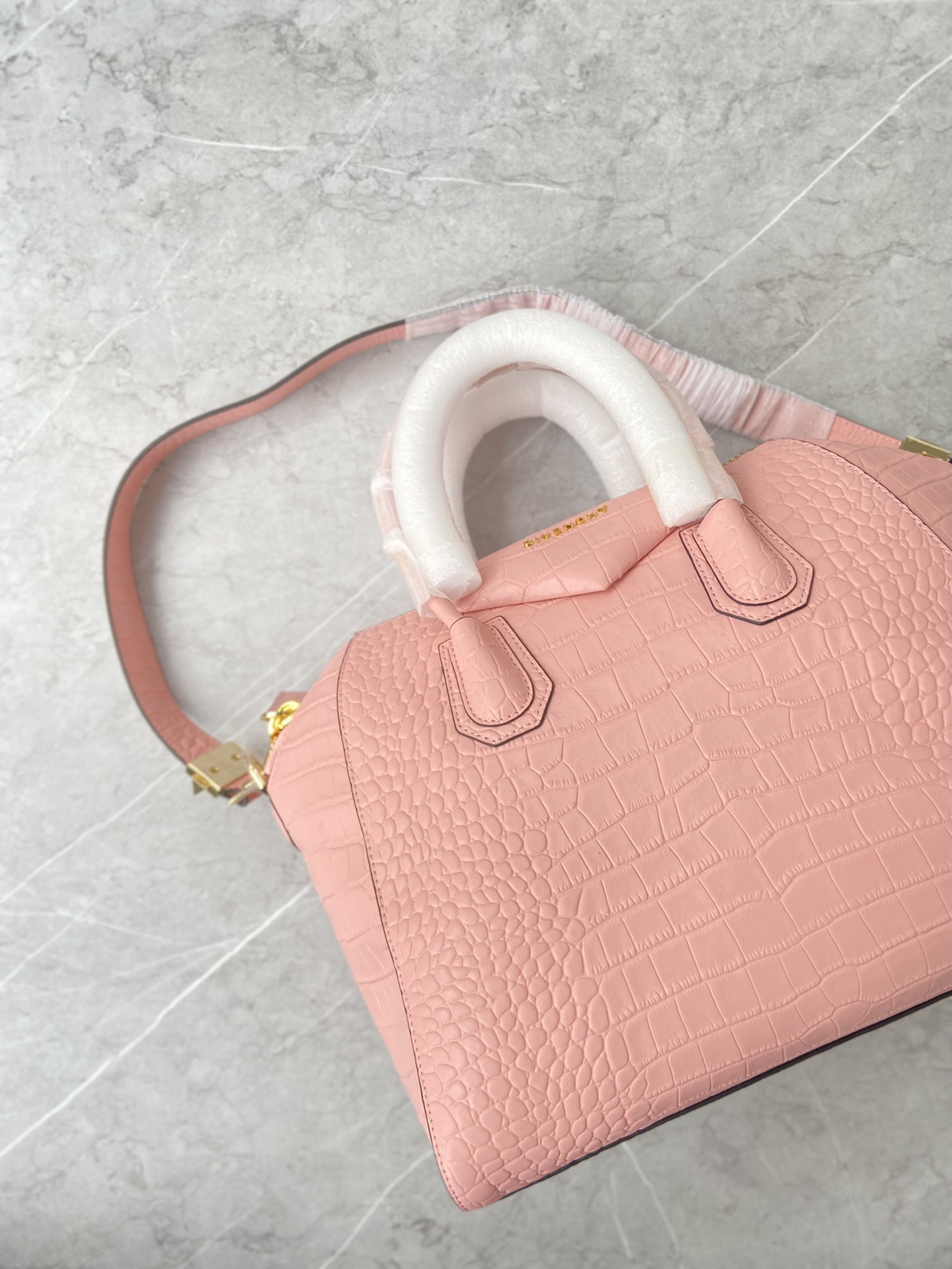 지방시 GIVENCHY Antigona tote 안티고나 토트 백