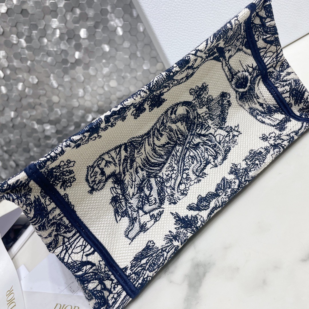 디올 북토트 스몰 쥬이 프린트 (화이트)