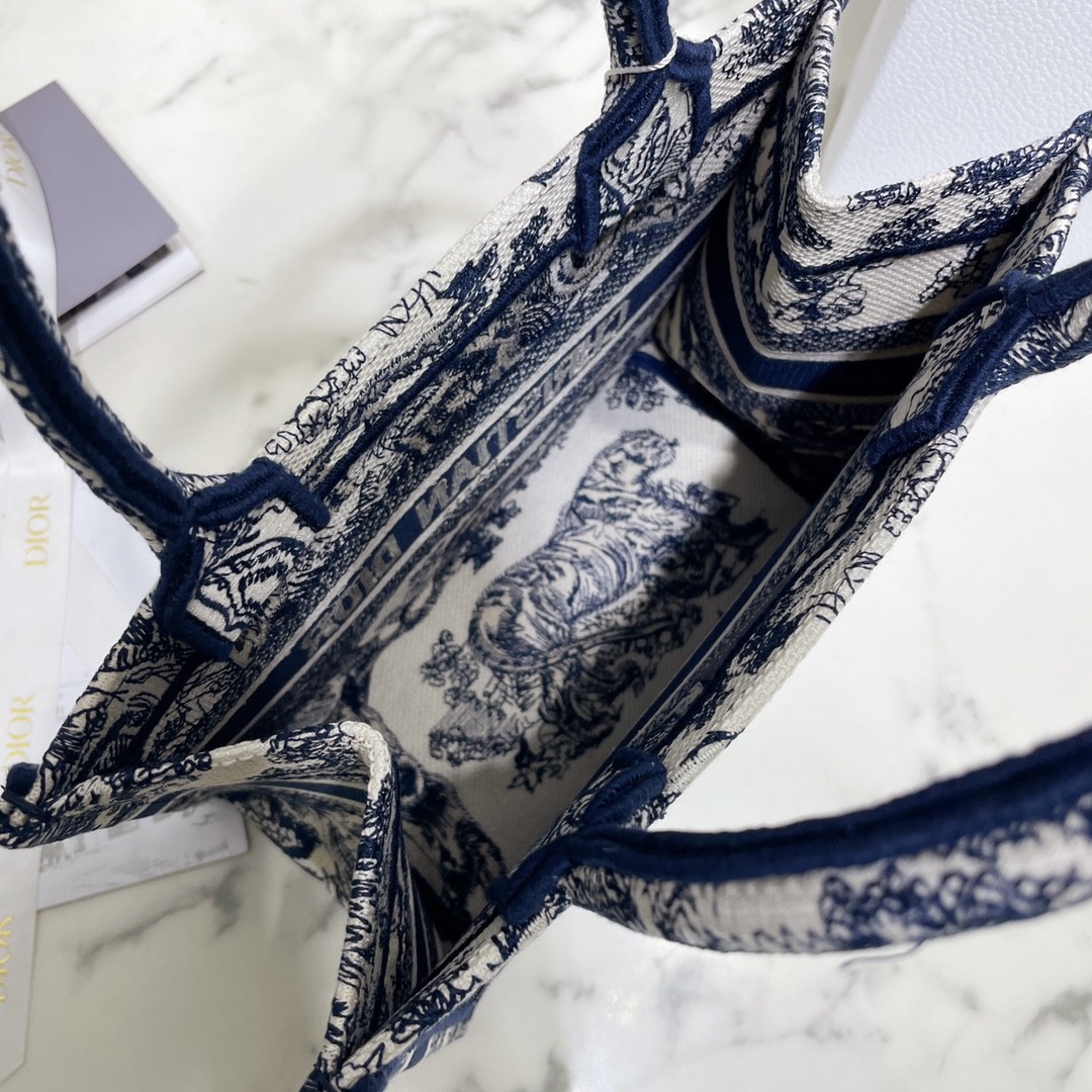 디올 북토트 스몰 쥬이 프린트 (화이트)