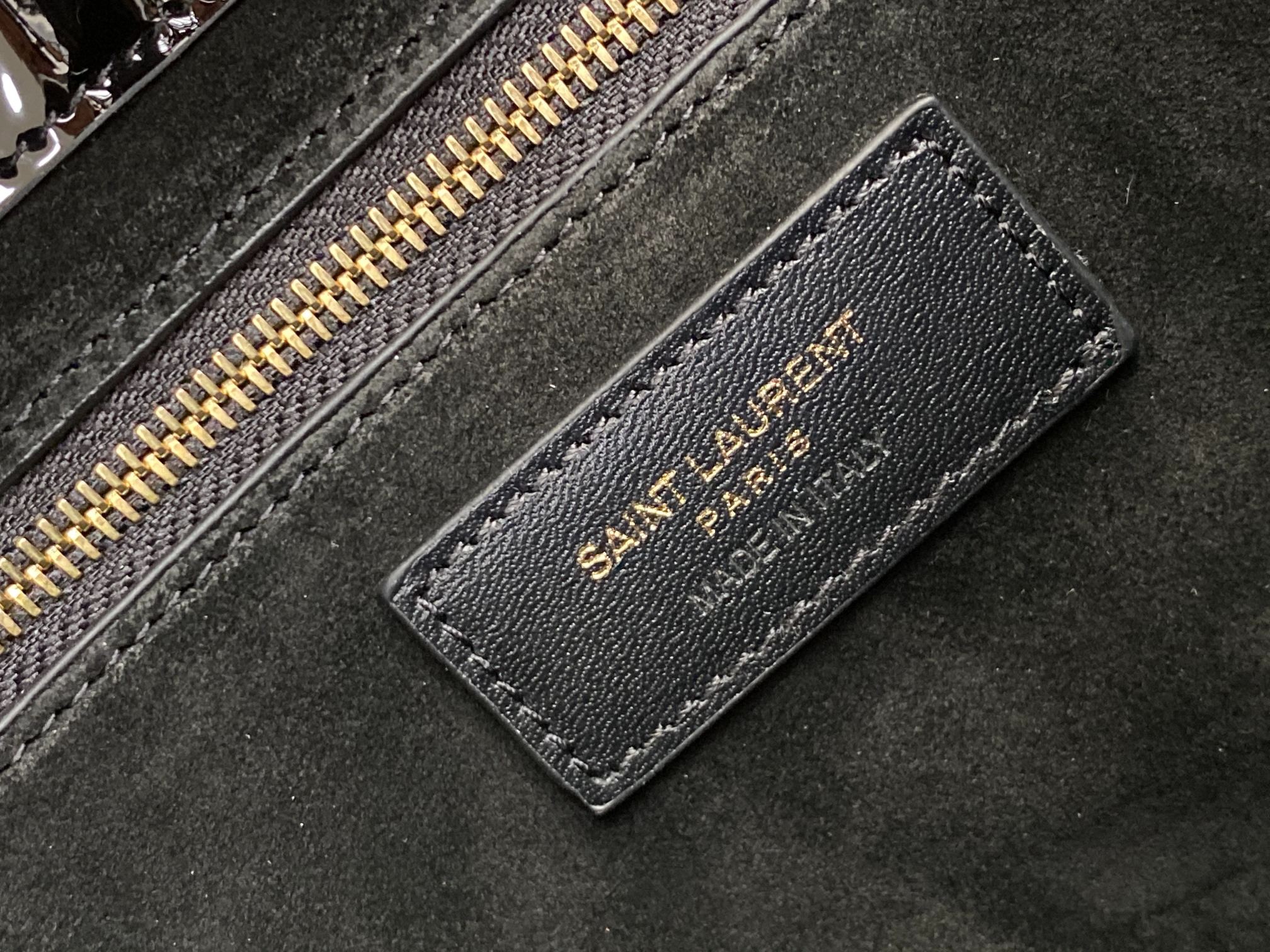 세인트로랑 스무스 레더 LE 5A7 스몰 호보백 (블랙에나멜)