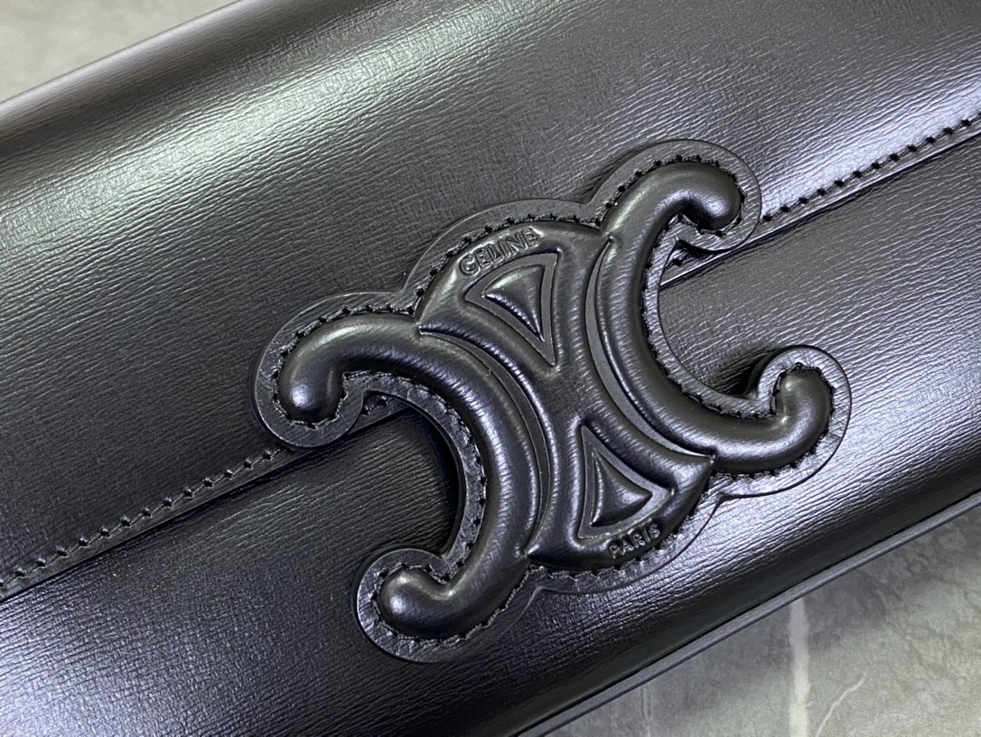 [CELINE-셀린느]  클로드 체인 숄더백 - 샤이니 카프스킨 블랙 [백경]