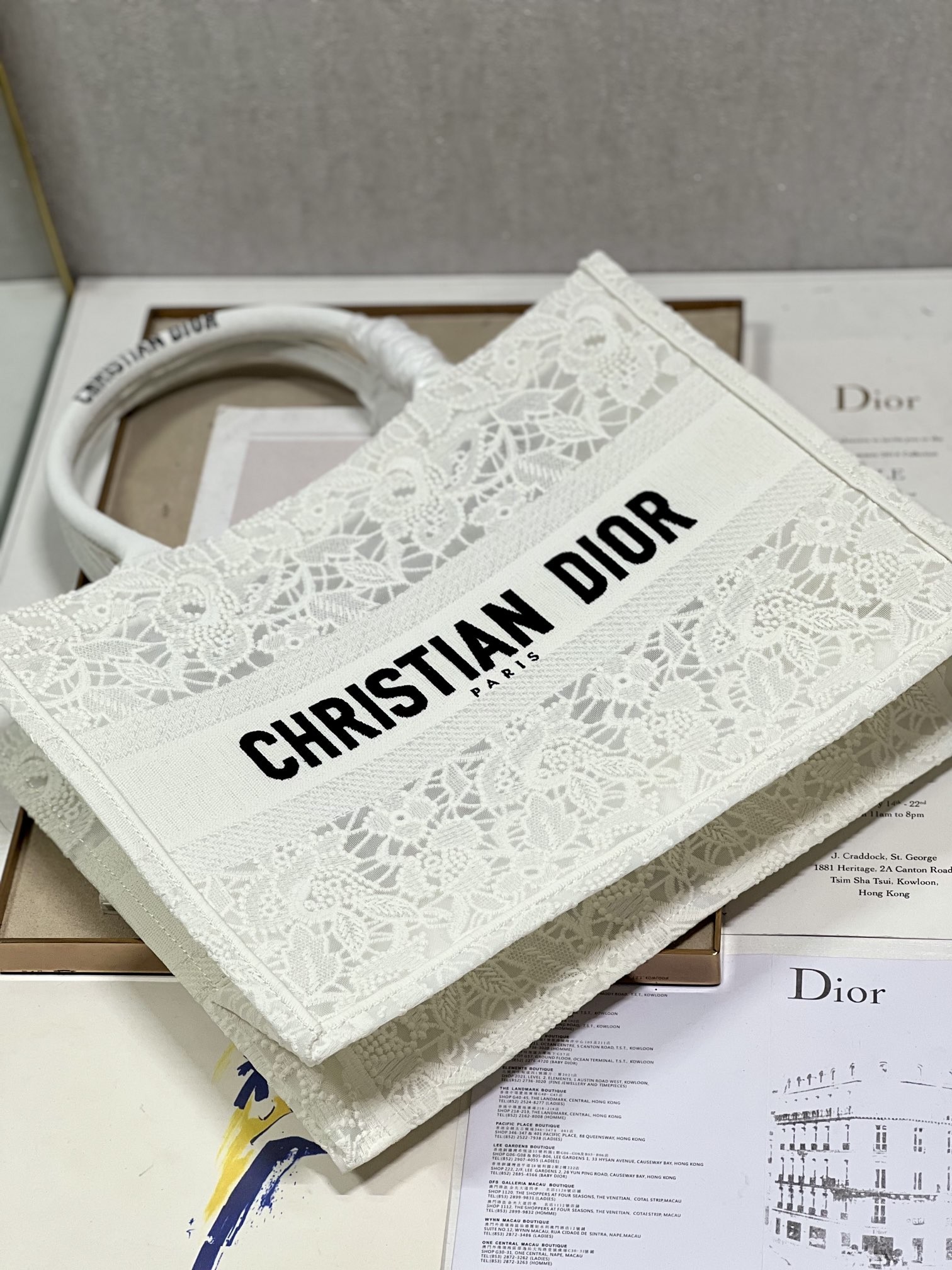 디올 북 토트백 미듐