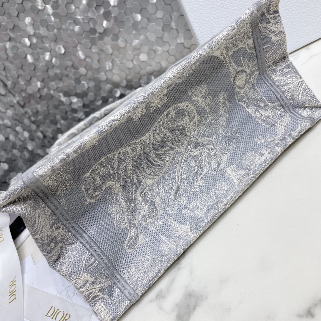 디올 북토트 리버스 프린팅 스몰  (그레이)