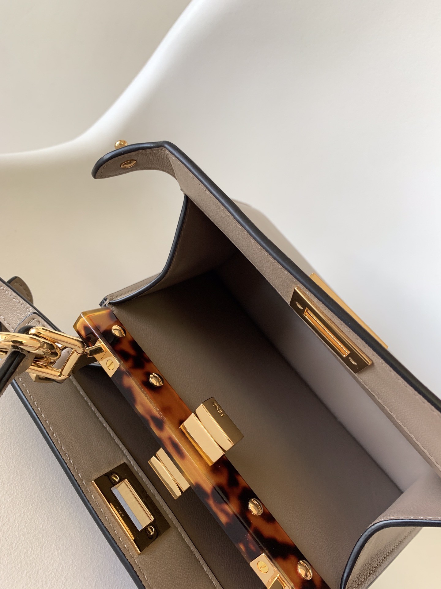 펜디 FENDI 아이코닉 피카부 아이씨유 토트백