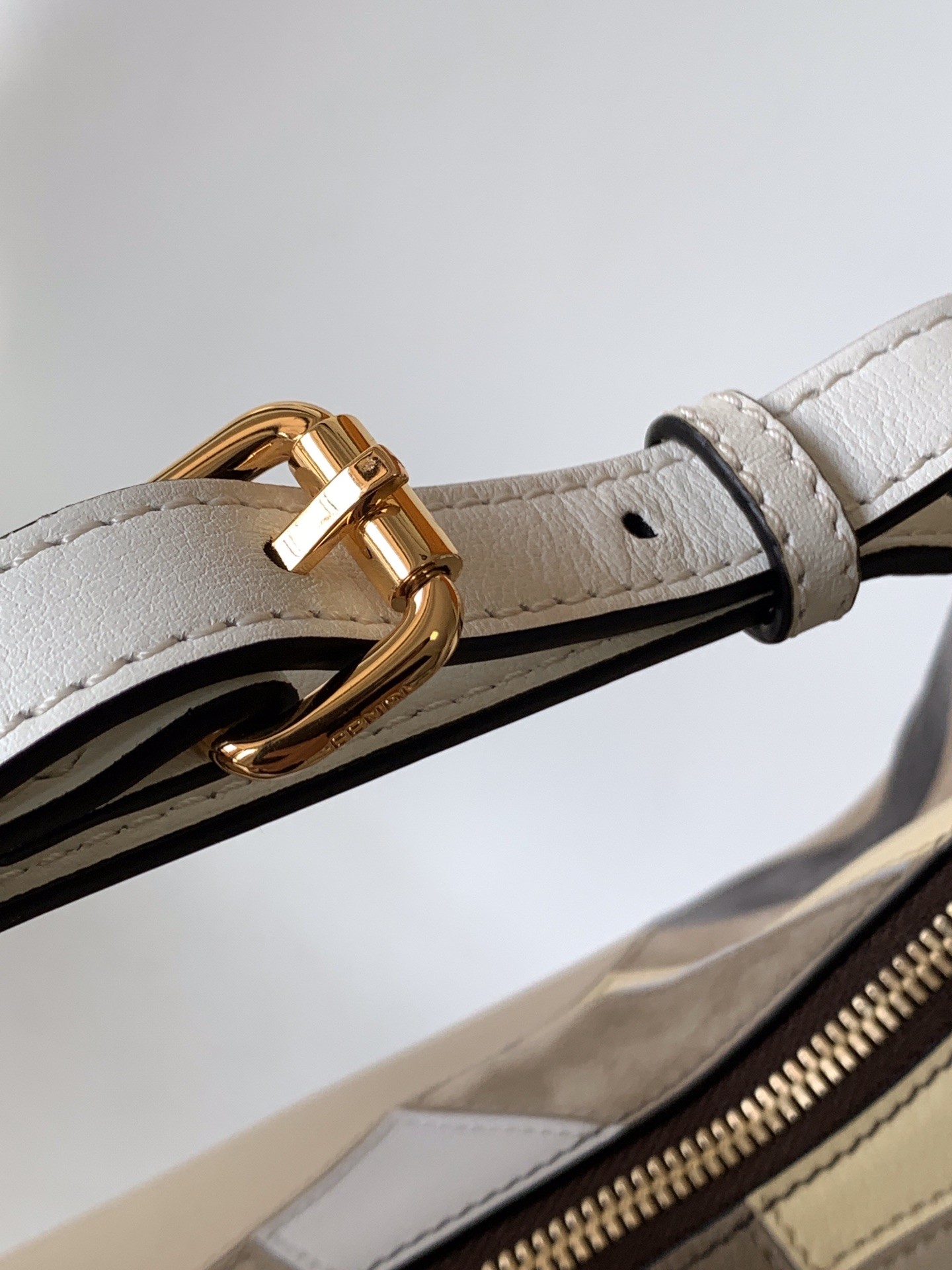 펜디 FENDI graphy 그라피 호보 백