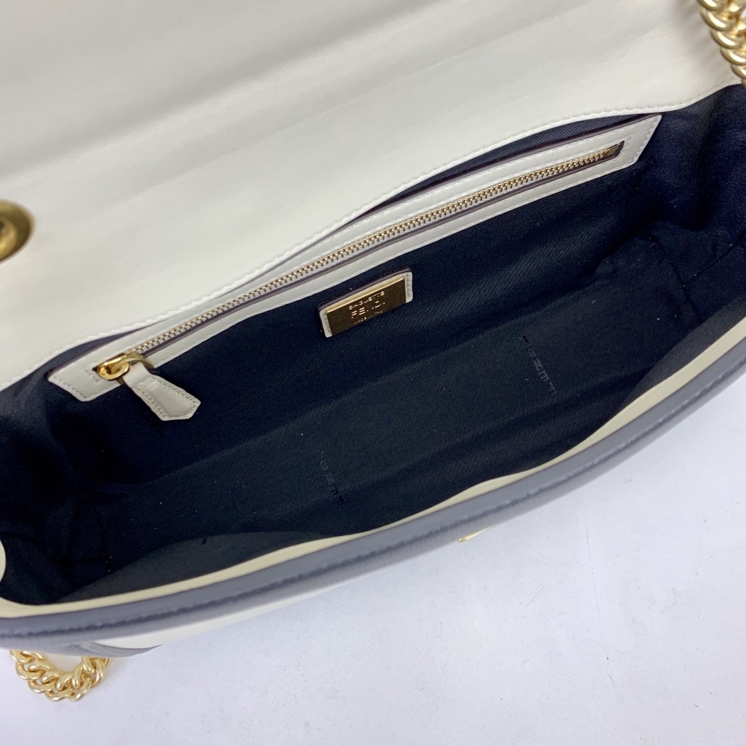 펜디 아이코닉 바게트 숄더백