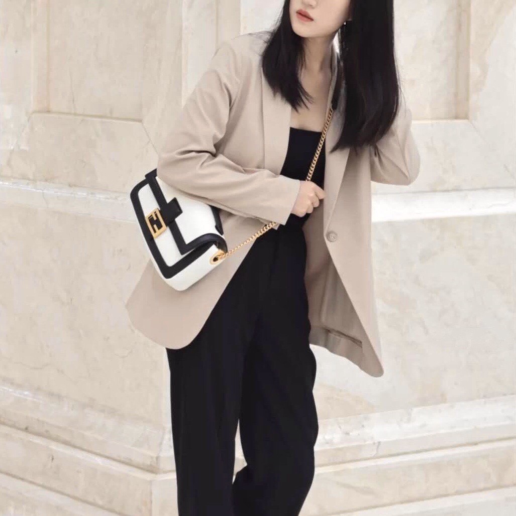 펜디 아이코닉 바게트 숄더백