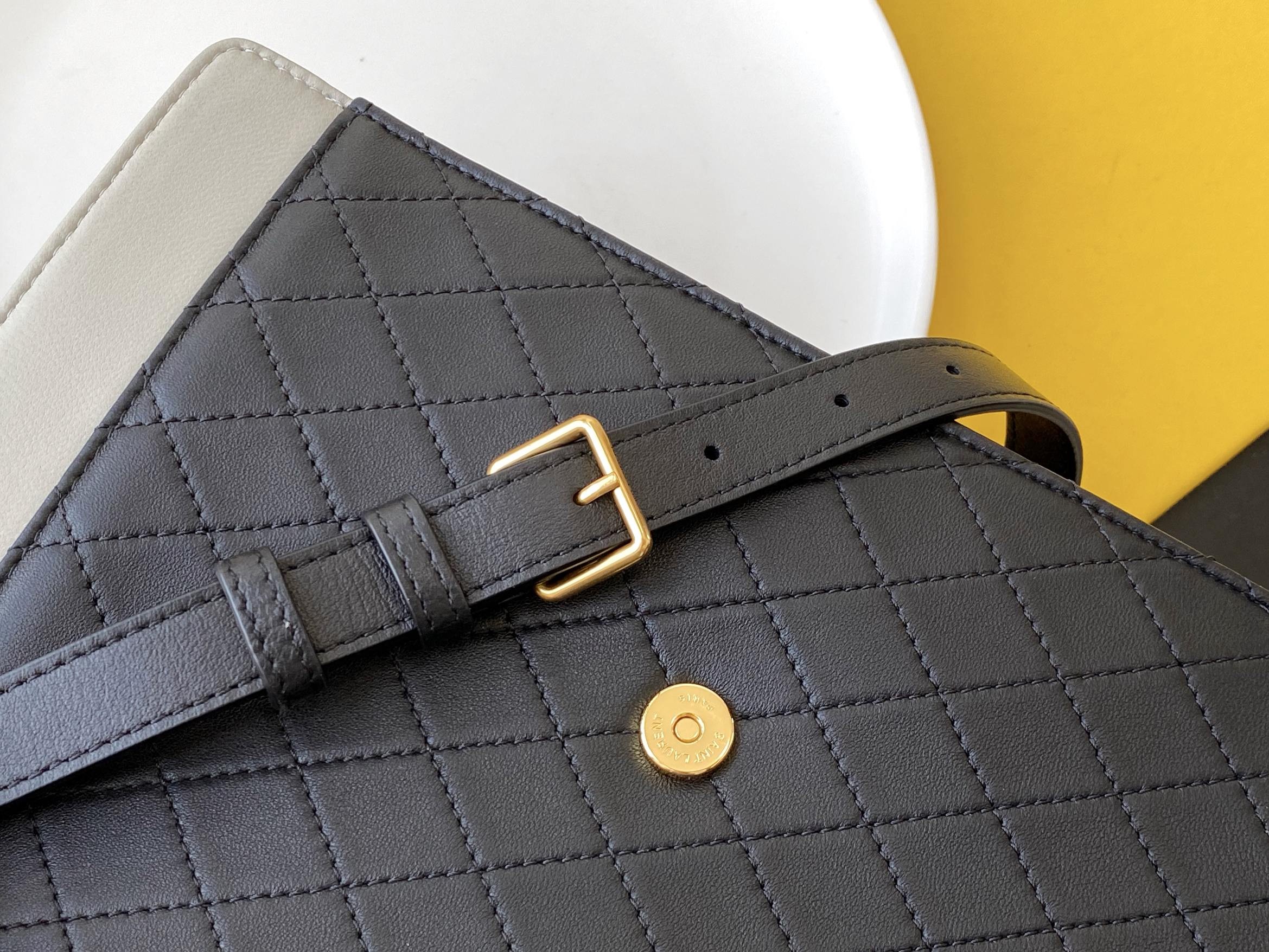 세인트로랑 빈티지 램스킨 가비 사첼 숄더백 (블랙/화이트)