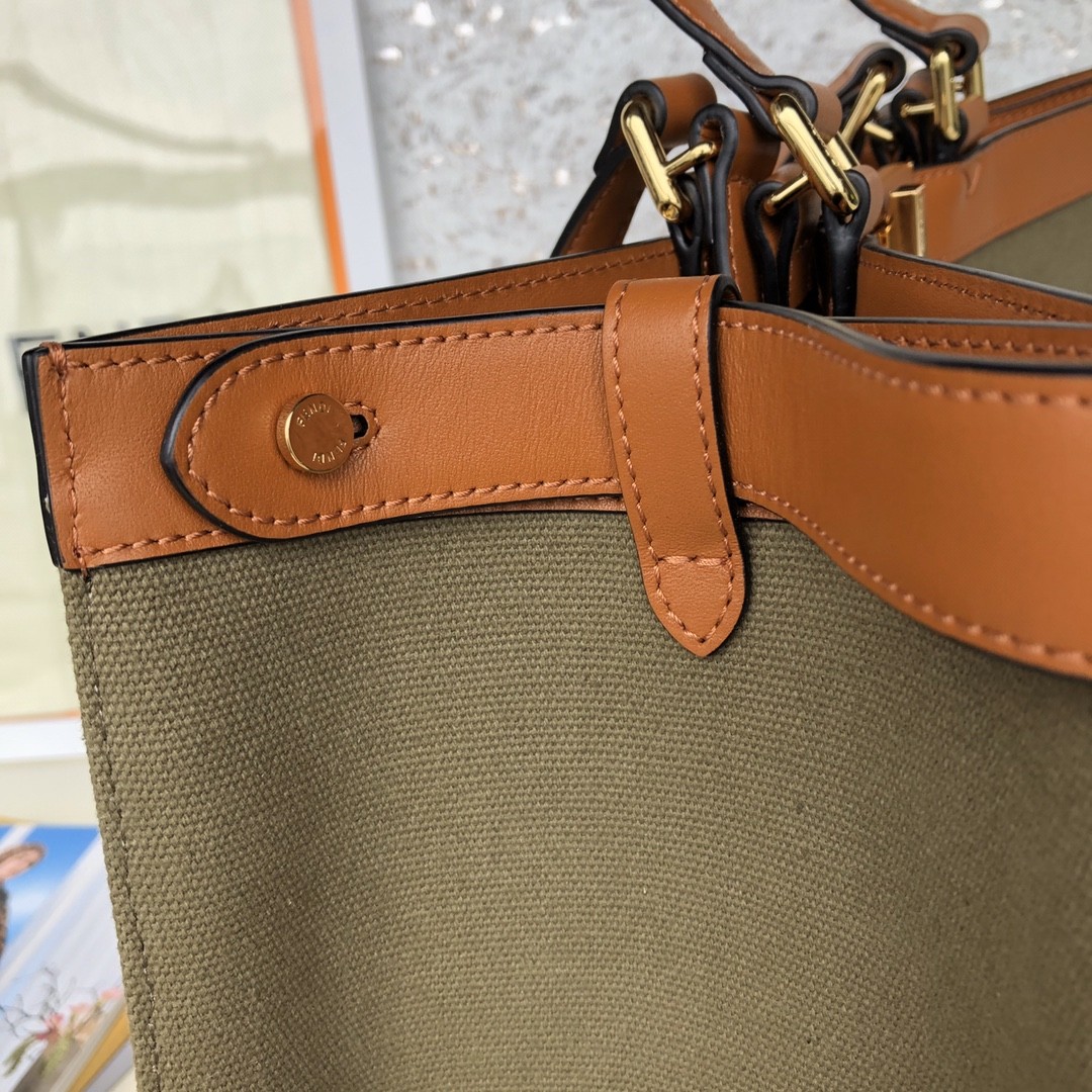 펜디 FENDI peekaboo X-tote 펜디 X 토트 백