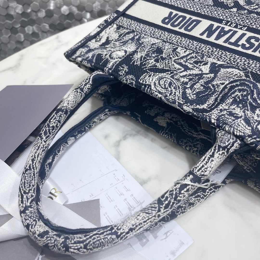 디올 북토트 리버스 프린팅 스몰  (네이비)