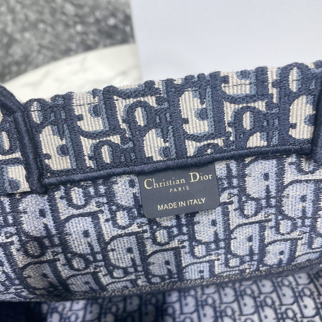 디올 북토트 오블리크 라지 (네이비)