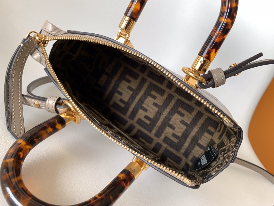 펜디 FENDI ByThe Way 바이 더 웨이 미니 토트 백