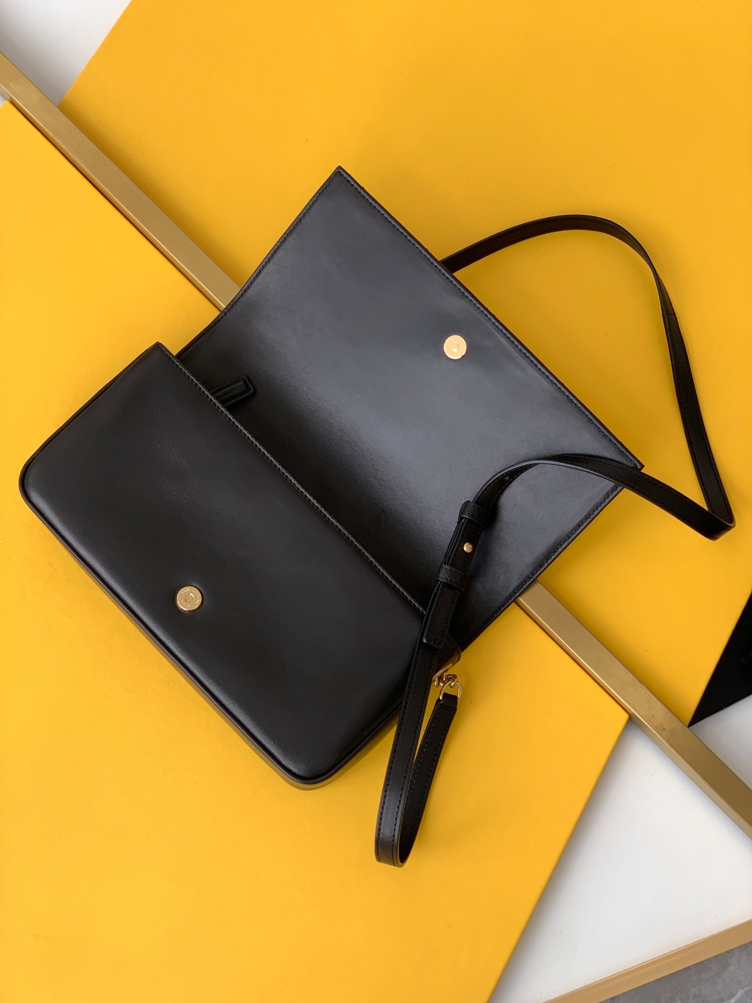 세인트로랑 케이트 99 퀼팅 숄더백 (블랙)