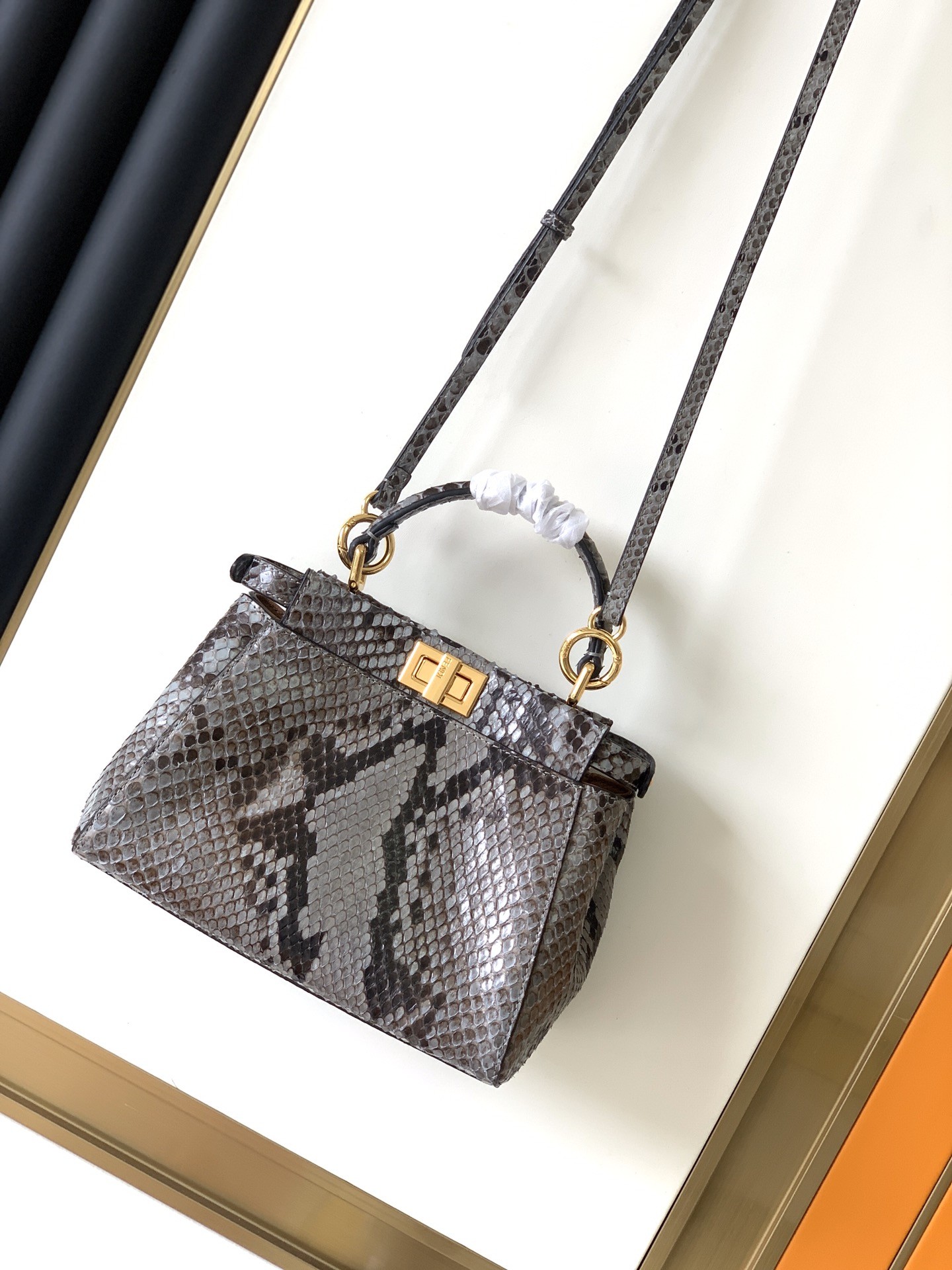 펜디 FENDI Peekaboo 토트 백