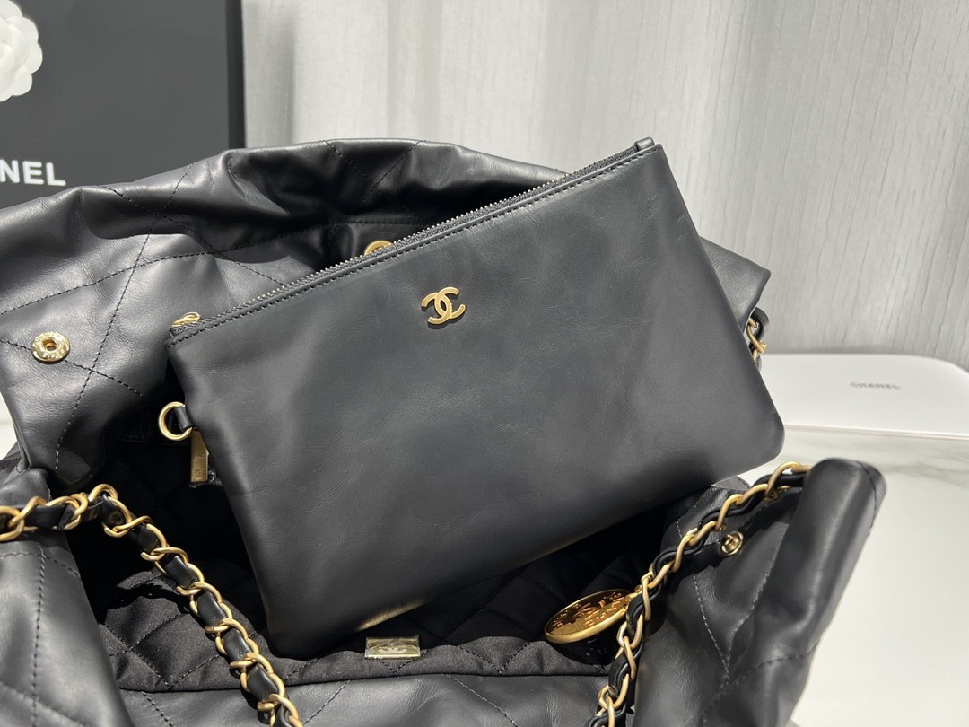 샤넬 22백 스몰 블랙 금장