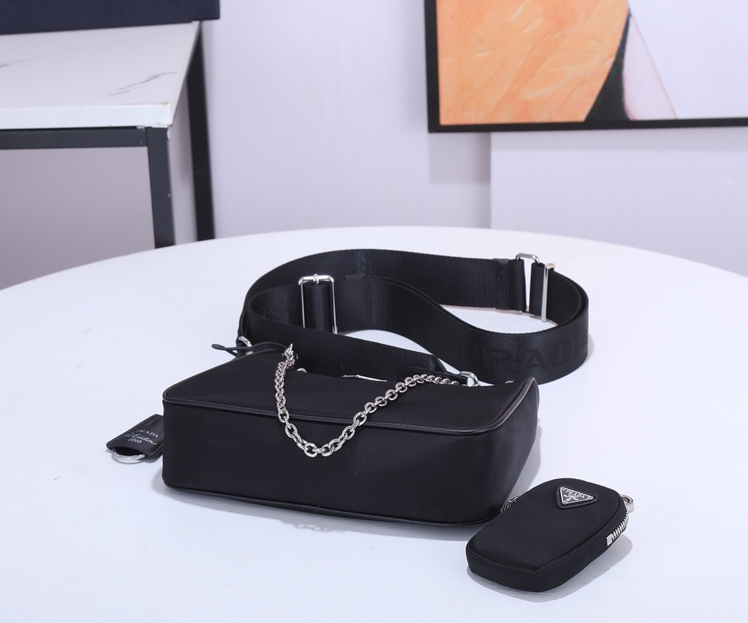 프라다 PRADA 테수토 체인 스트랩 호보백