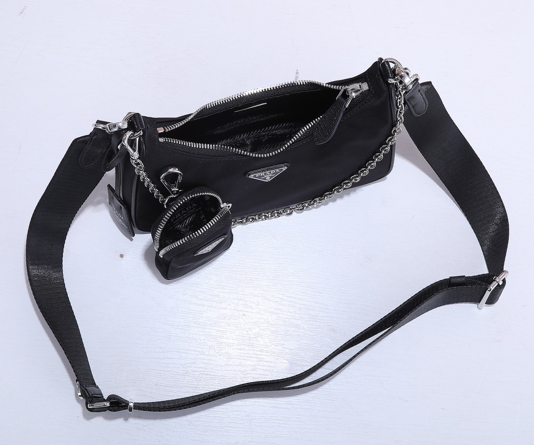 프라다 PRADA 테수토 체인 스트랩 호보백