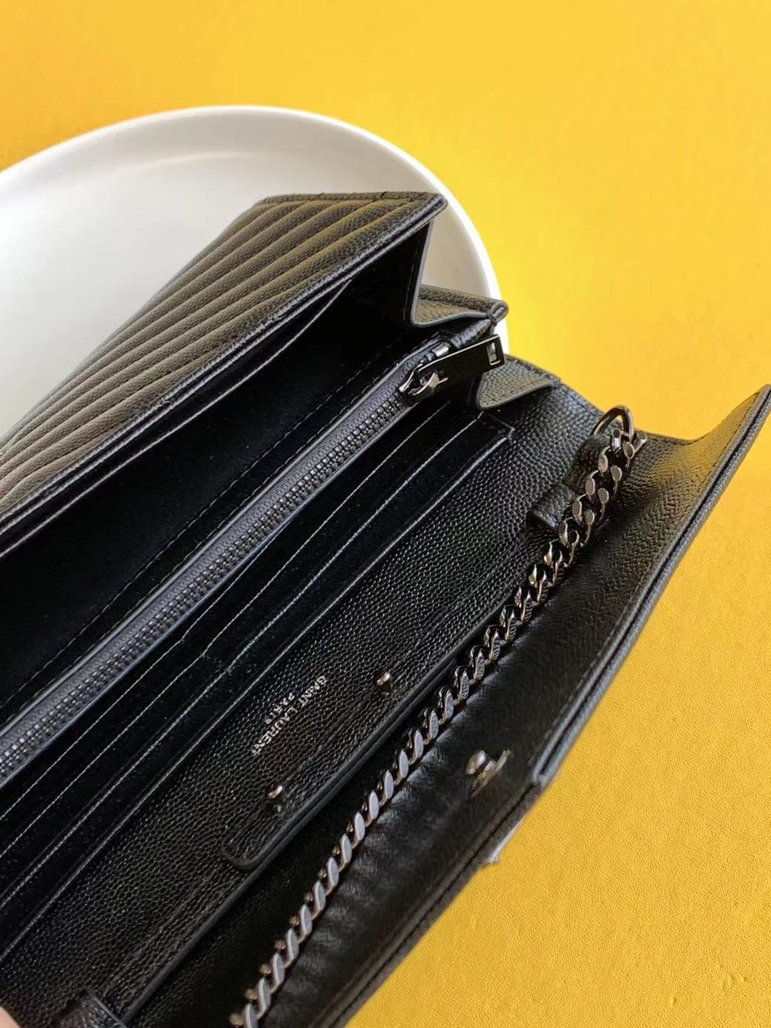 세인트로랑 YSL 로고 모노그램 체인 숄더백 블랙 (블랙흑장)