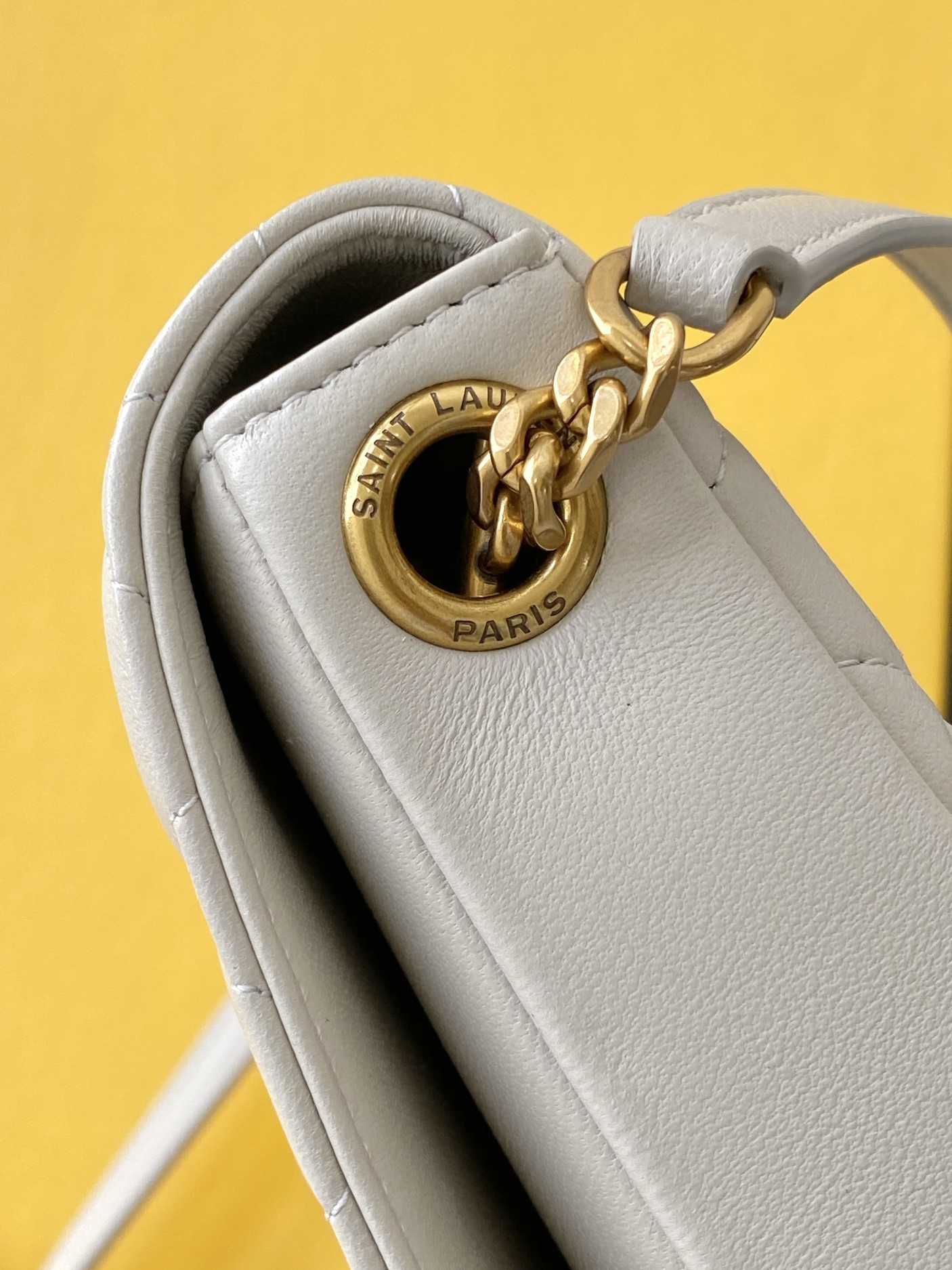 세인트로랑 케이트 99 퀼팅 숄더백 (화이트)