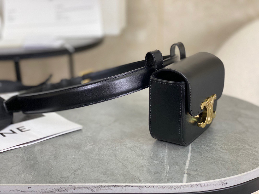 [CELINE-셀린느] 트리옹프 벨트백 - 샤이니 카프스킨 블랙  [백경]