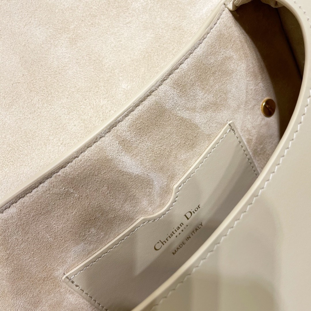 디올 BOBBY 백 미듐 (크림)