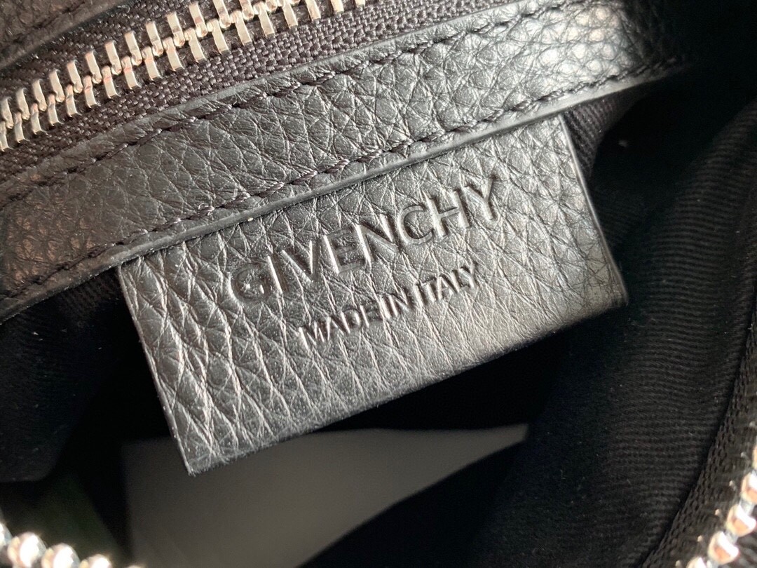 지방시 GIVENCHY 판도라 토트 백