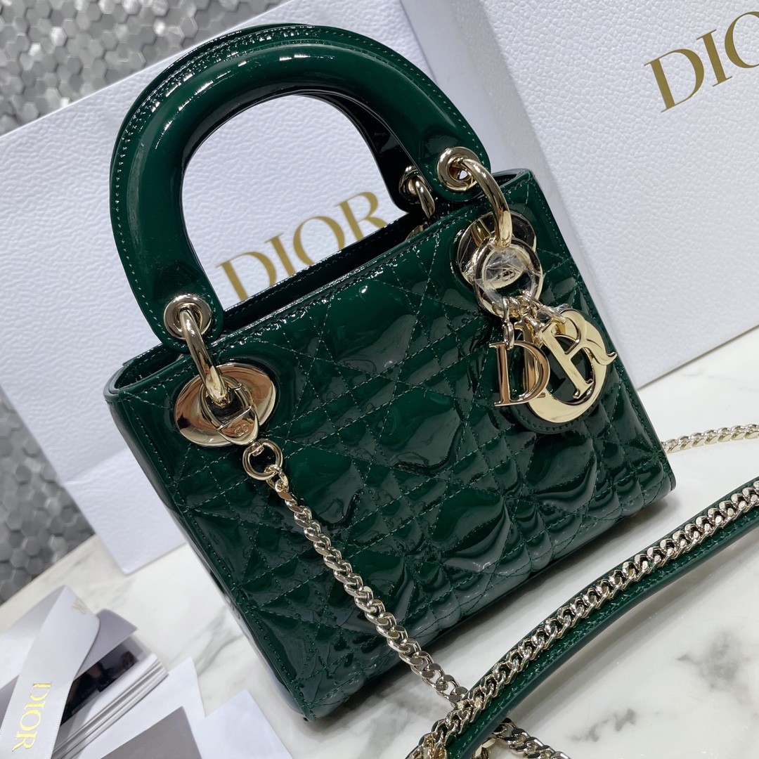 디올 레이디백 미니 페이던트 금장 (딥그린)